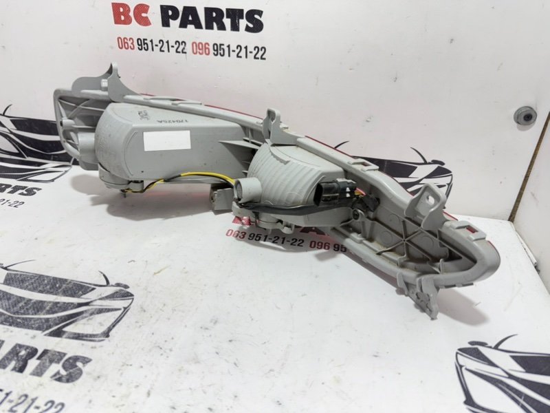 Фонарь заднего бампера правый Sportage 2017