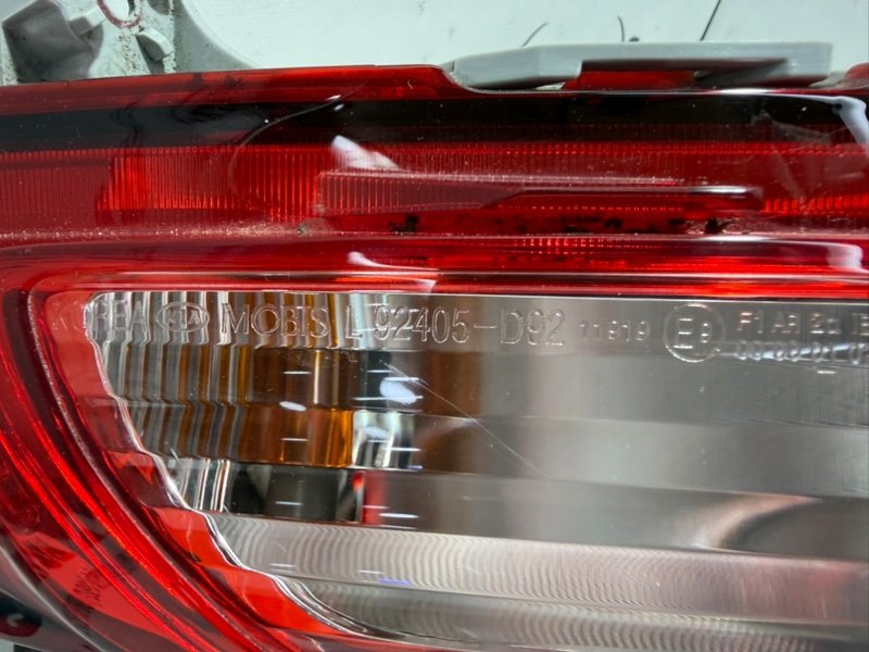 Фонарь заднего бампера левый Sportage 2017