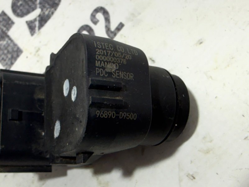 Датчик парковки задний Sportage 2017