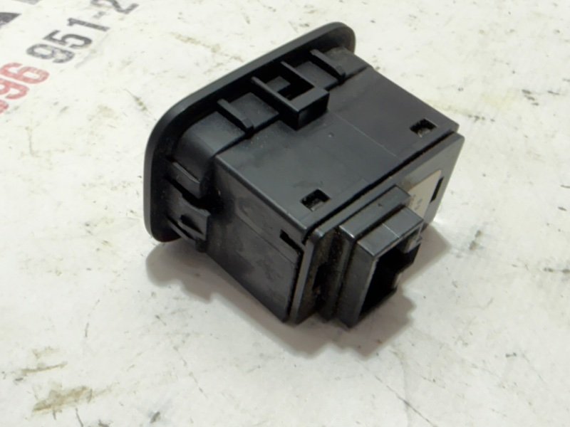 Кнопка открывания багажника Sportage 2017