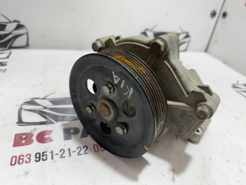 Помпа водяная (насос) охлаждения Kia Sportage 2017 251002F700 Б/У