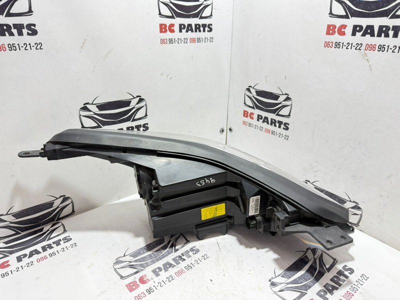 Фара ксеноновая передняя левая Sportage 2017