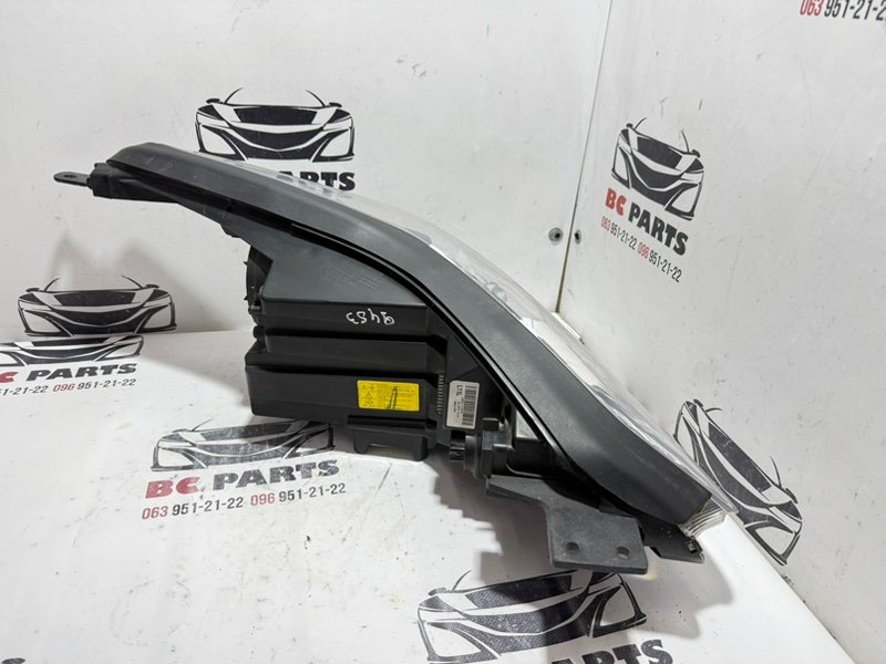 Фара ксеноновая передняя левая Sportage 2017