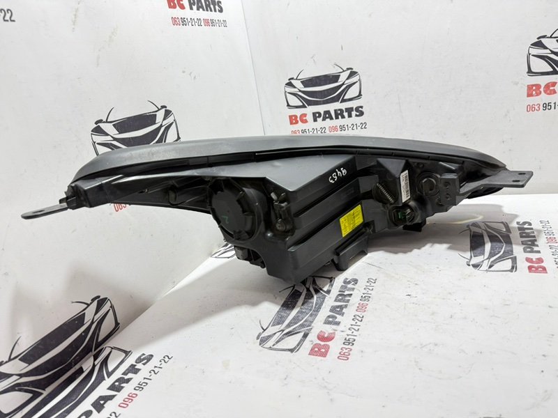 Фара ксеноновая передняя левая Sportage 2017