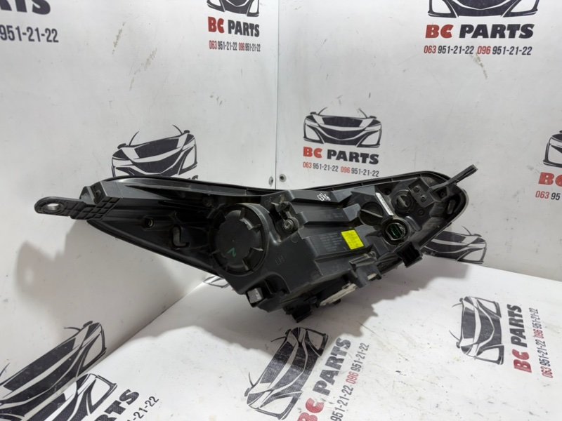 Фара ксеноновая передняя левая Sportage 2017