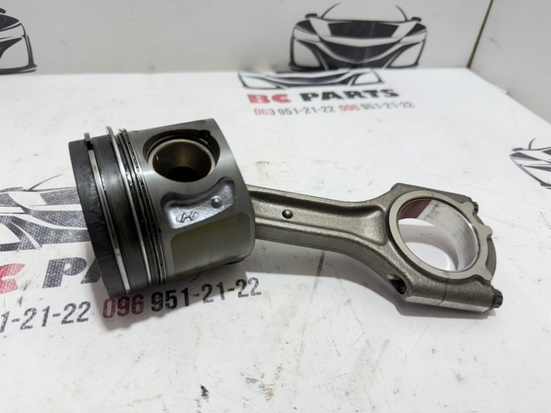 Запчасть поршень Kia Sportage 2017 234102F960 Б/У Поршень Kia Sportage 2017 234102F960 Б/У