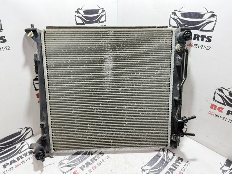 Запчасть радиатор охлаждения двигателя Kia Sportage 2017 25310D7100 Б/У Радиатор охлаждения двигателя Kia Sportage 2017 25310D7100 Б/У