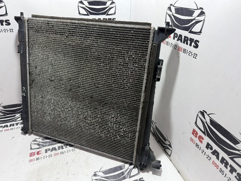 Радиатор охлаждения двигателя Sportage 2017 Радиатор охлаждения двигателя Sportage 2017