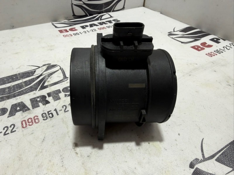 Датчик массового расхода воздуха Kia Sportage 2017 281642F610 Б/У