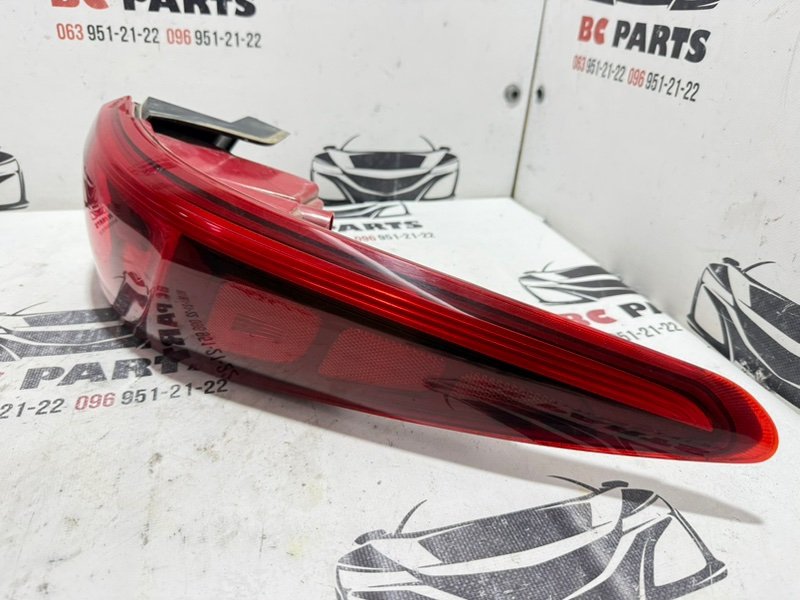 Фонарь наружный (в крыло) задний правый Kia Sportage