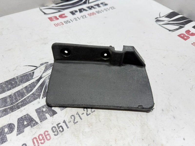 Брызговик задний правый Kia Sportage 2017 86864D9000 Б/У