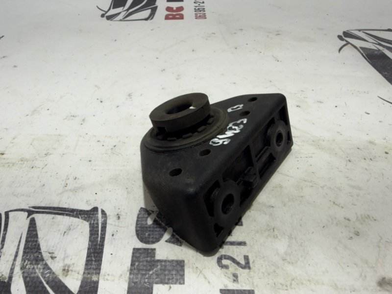 Подушка радиатора Kia Sportage