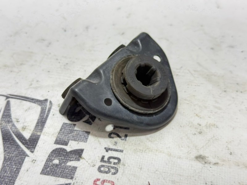 Подушка радиатора Kia Sportage