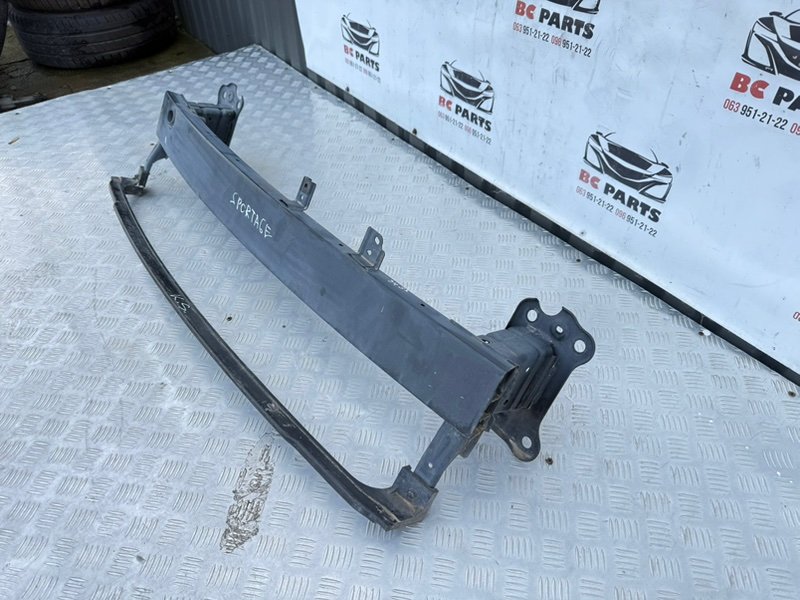 Усилитель бампера передний Kia Sportage