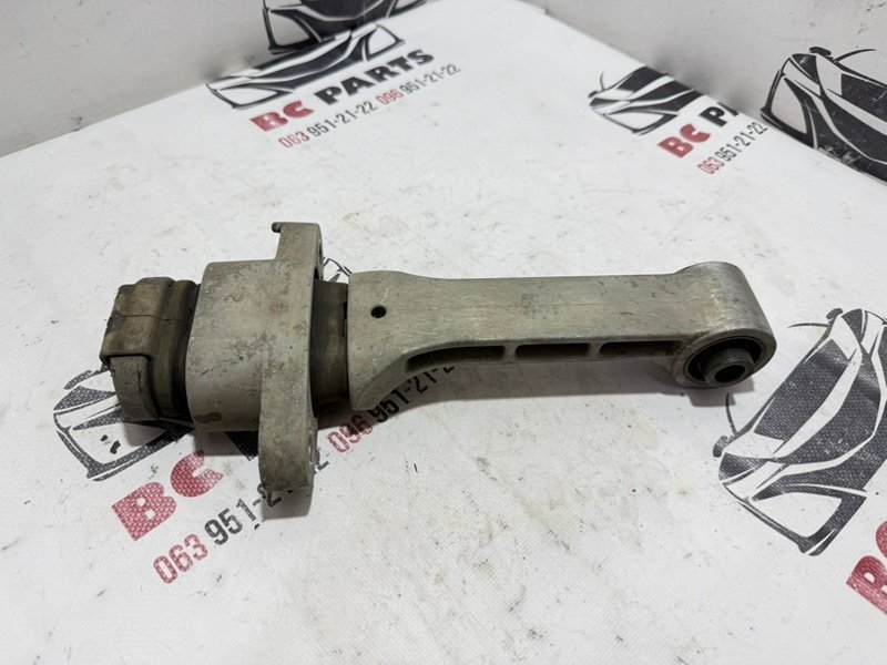 Подушка двигателя нижняя Kia Sportage 2017 21950D9100 Б/У