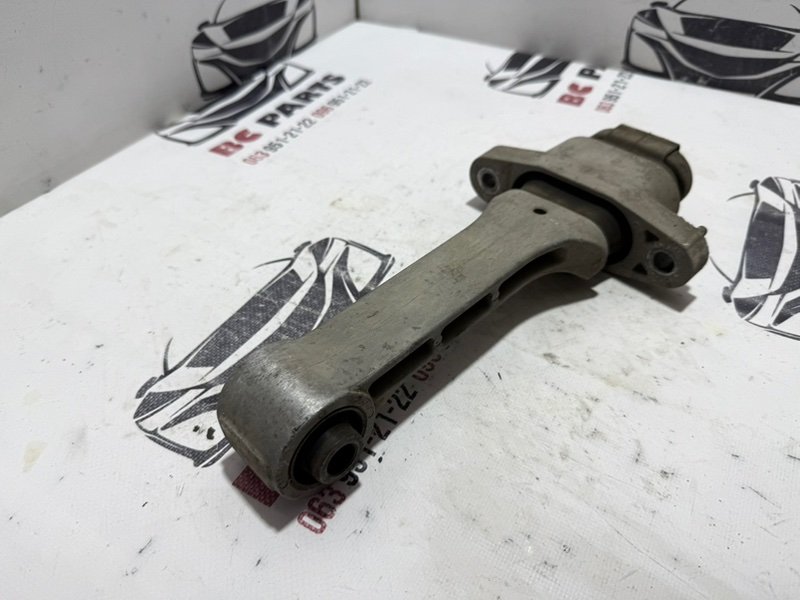 Подушка двигателя нижняя Sportage 2017