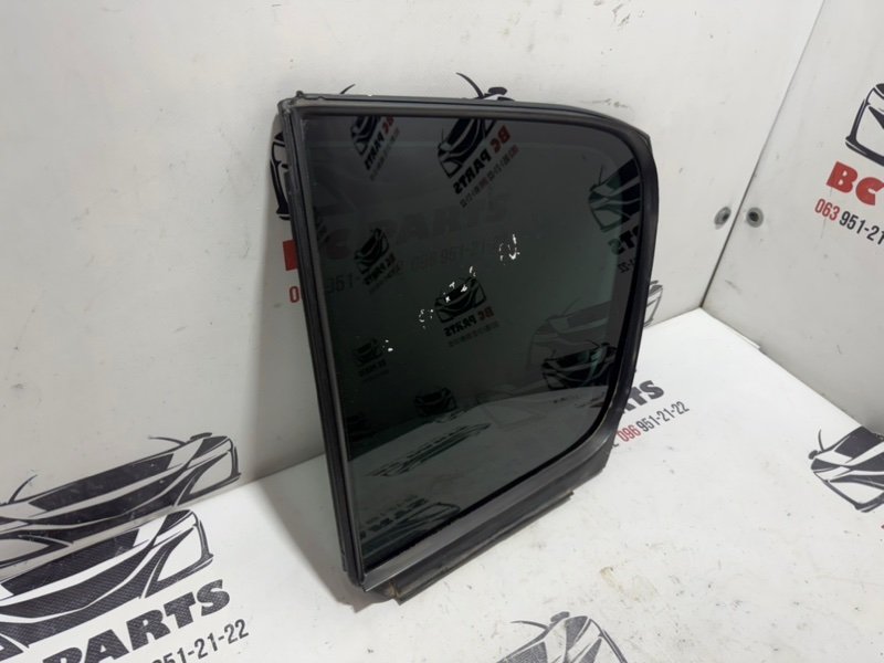 Форточка двери задняя левая Sportage 2017