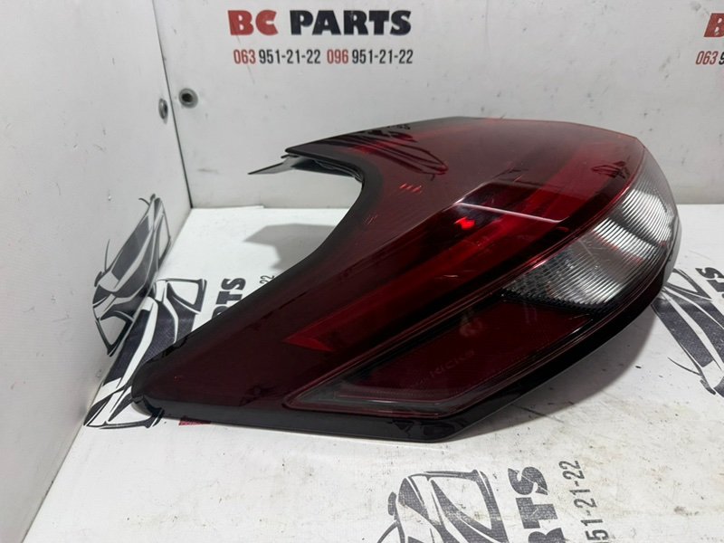 Фонарь наружный (в крыло) задний левый Nissan Kicks 1.6