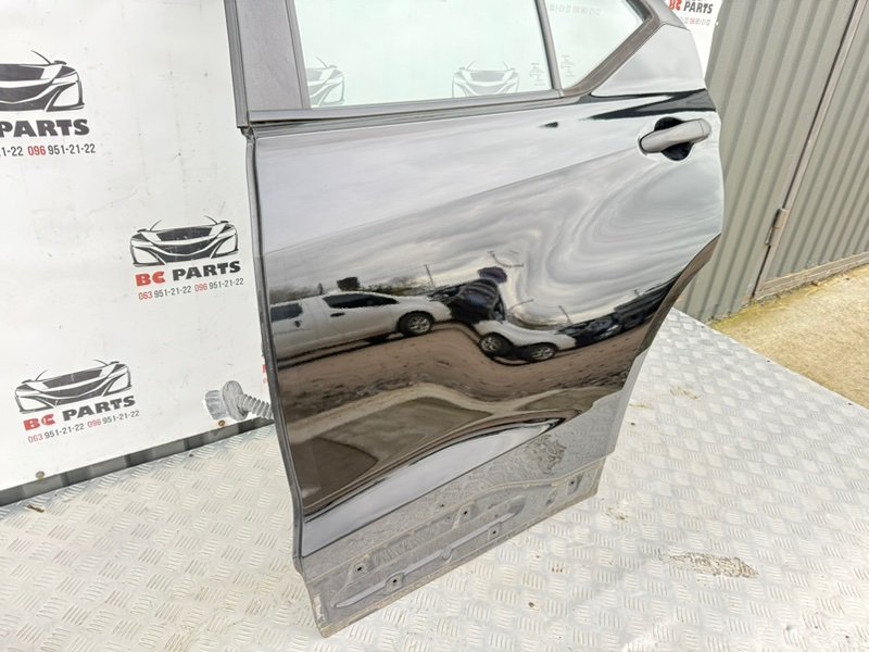 Дверь боковая задняя левая Kicks 2021 1.6