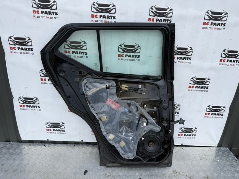 Дверь боковая задняя левая Kicks 2021 1.6