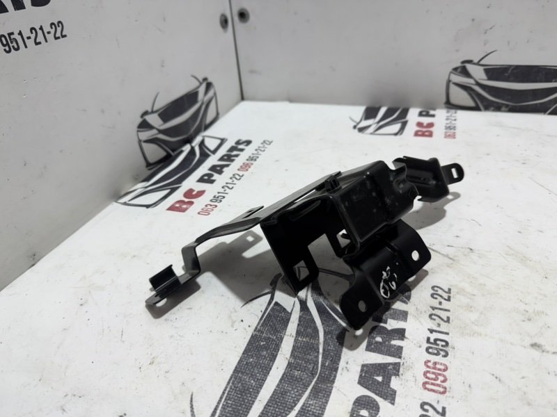 Кронштейн блока предохранителей Kicks 2021 1.6