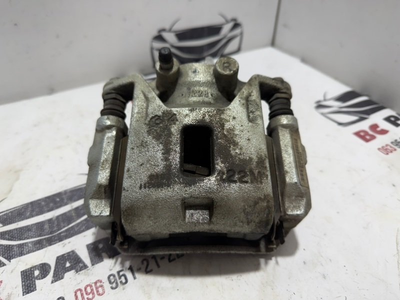 Суппорт тормозной передний правый Nissan Kicks 2021 1.6 41001-5RB0A Б/У