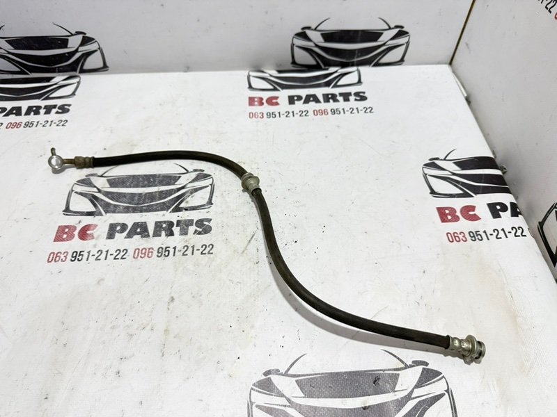 Шланг тормозной передний правый Kicks 2021 1.6 Шланг тормозной передний правый Kicks 2021 1.6