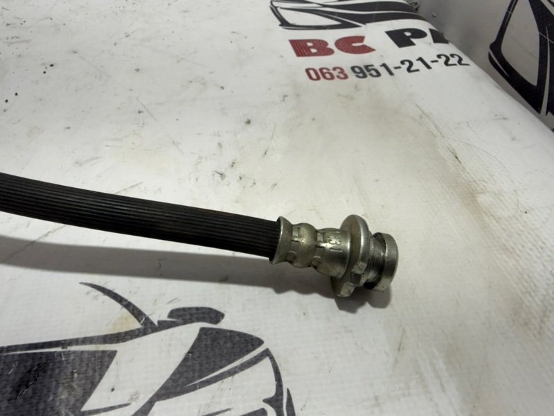 Шланг тормозной передний правый Kicks 2021 1.6 Шланг тормозной передний правый Kicks 2021 1.6