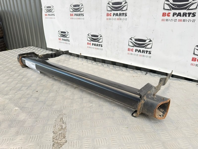 Усилитель бампера задний Tiguan 2020 2.0