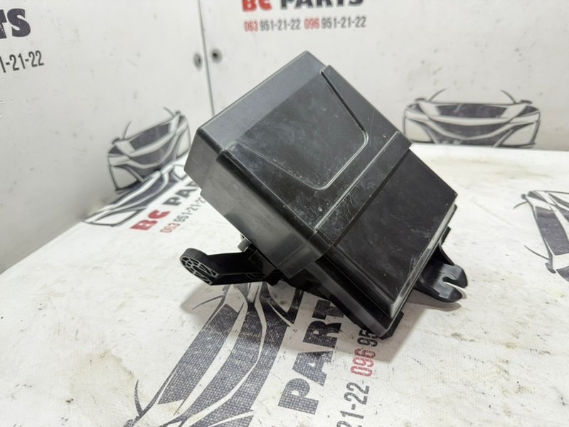 Корпус блока предохранителей Kicks 2021 1.6