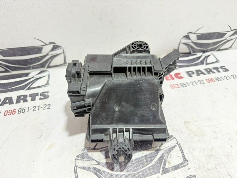 Корпус блока предохранителей Kicks 2021 1.6