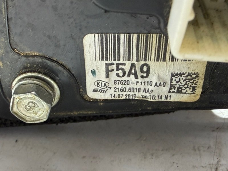 Зеркало заднего вида боковое правое Sportage 2017