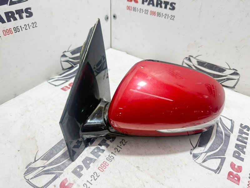 Зеркало заднего вида боковое левое Kia Sportage 2017 87610f1110 Б/У