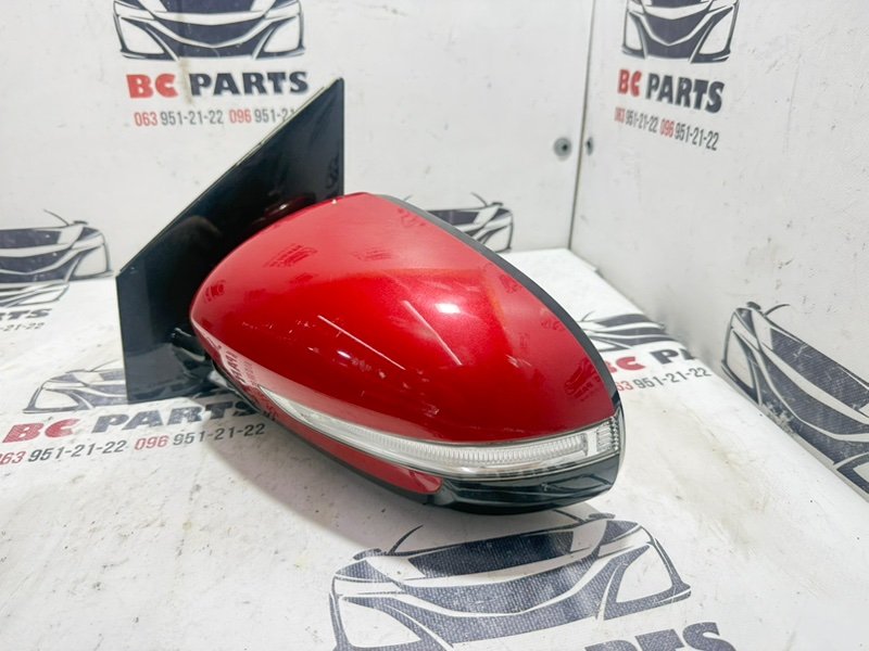 Зеркало заднего вида боковое левое Sportage 2017