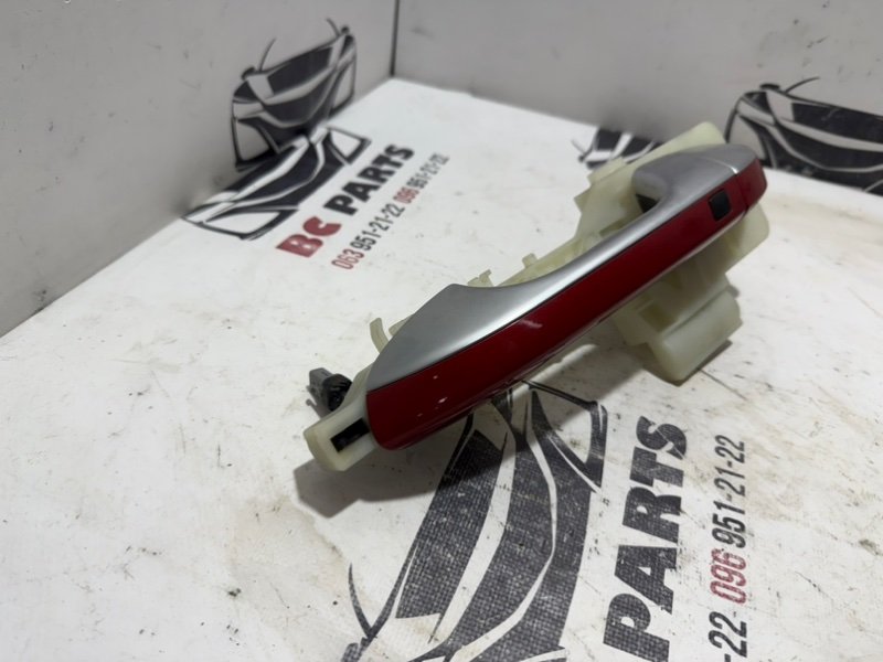 Ручка двери внешняя передняя левая Kia Sportage