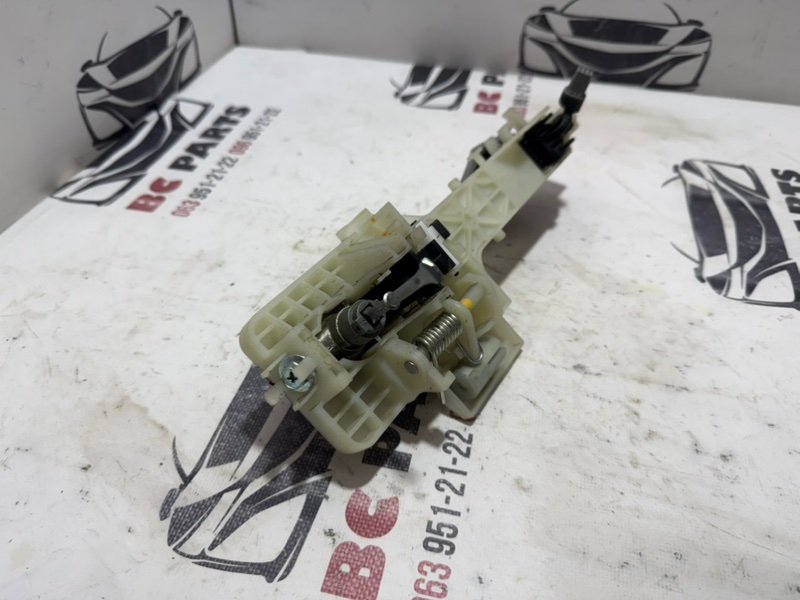 Ручка двери внешняя передняя левая Sportage 2017