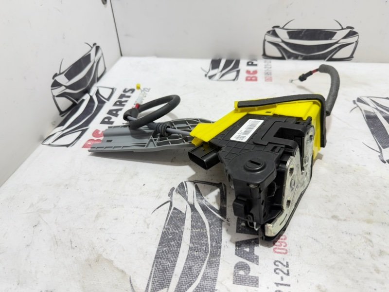 Замок боковой двери задний правый Sportage 2017