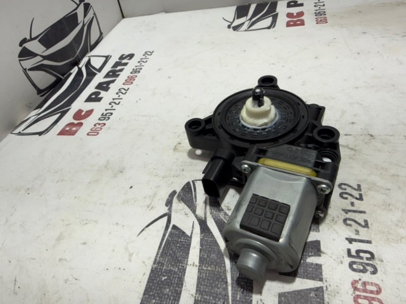 Мотор стеклоподъемника задний правый Sportage 2017