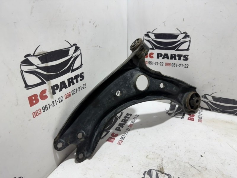 Рычаг подвески нижний передний правый Sportage 2017