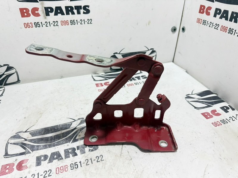 Петля капота правая Kia Sportage 2017 79120D9000 Б/У