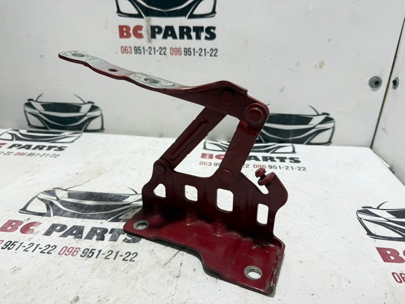 Петля капота правая Sportage 2017