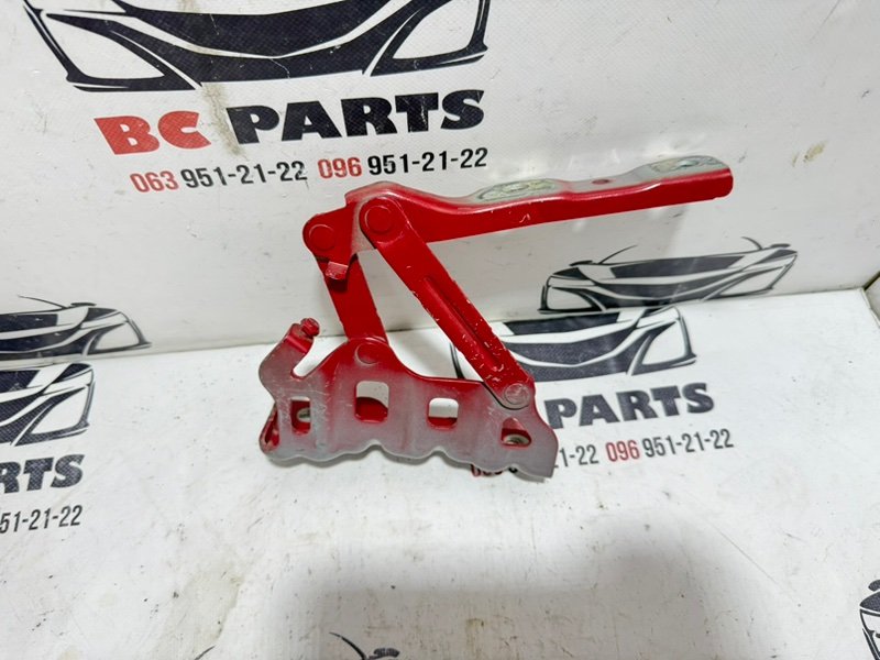 Петля капота правая Sportage 2017