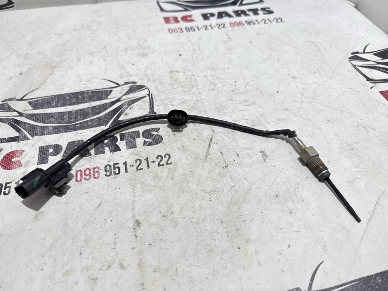 Датчик температуры выхлопных газов Kia Sportage 2017 392212F600 Б/У