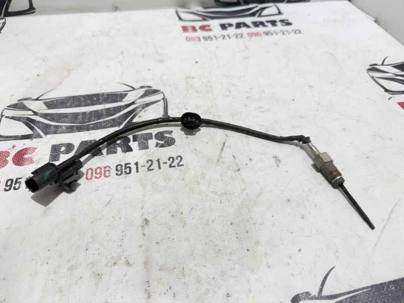 Датчик температуры выхлопных газов Kia Sportage 2017 392212F600 Б/У