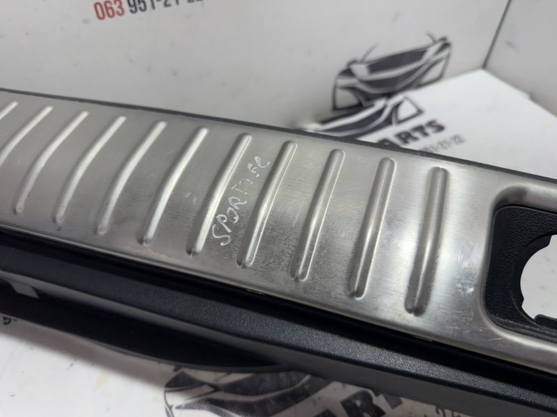 Накладка замка багажника Sportage 2017