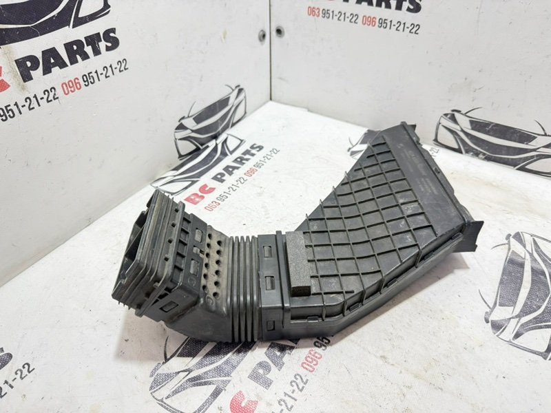 Патрубок воздушного фильтра Kia Sportage