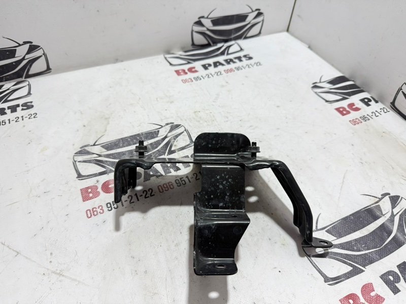 Кронштейн Kicks 2021 1.6