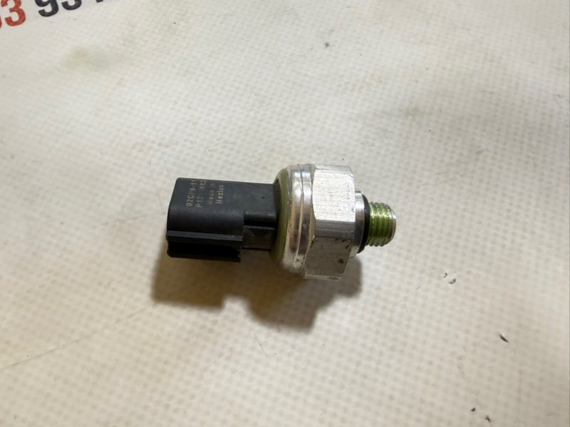 Запчасть датчик давления компрессора кондиционера Nissan Kicks 2021 1.6 92136-EL00A Б/У Датчик давления компрессора кондиционера Nissan Kicks 2021 1.6 92136-EL00A Б/У