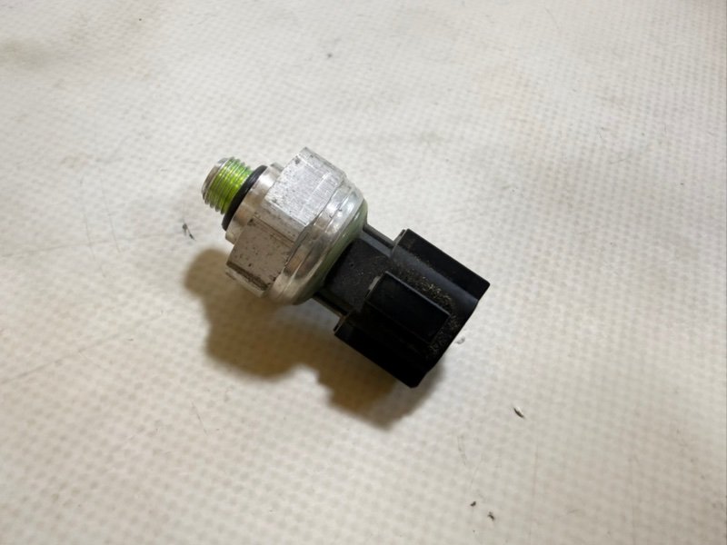 Датчик давления компрессора кондиционера Kicks 2021 1.6 Датчик давления компрессора кондиционера Kicks 2021 1.6