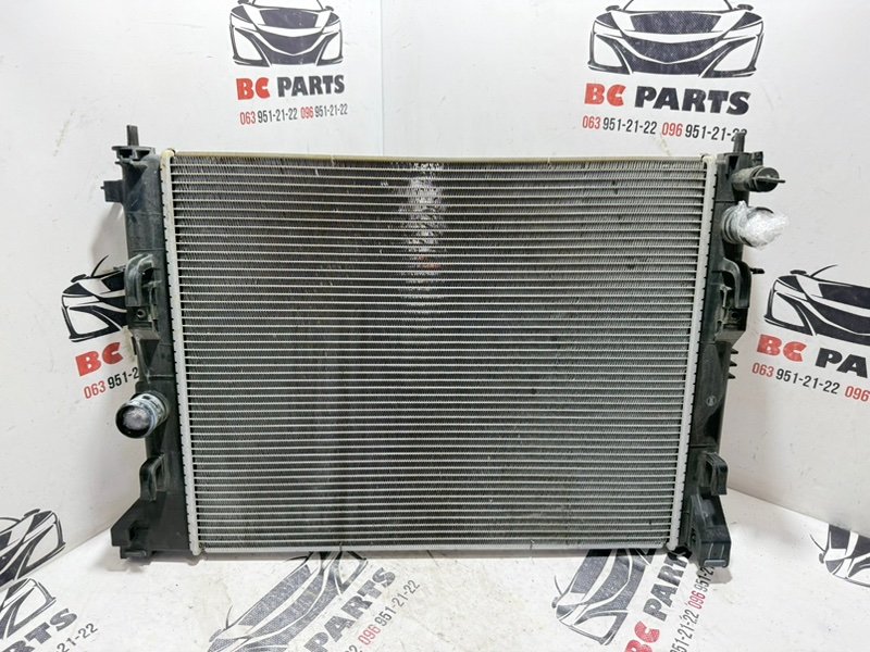 Радиатор охлаждения двигателя Nissan Kicks 2021 1.6 21410-5RB0B Б/У